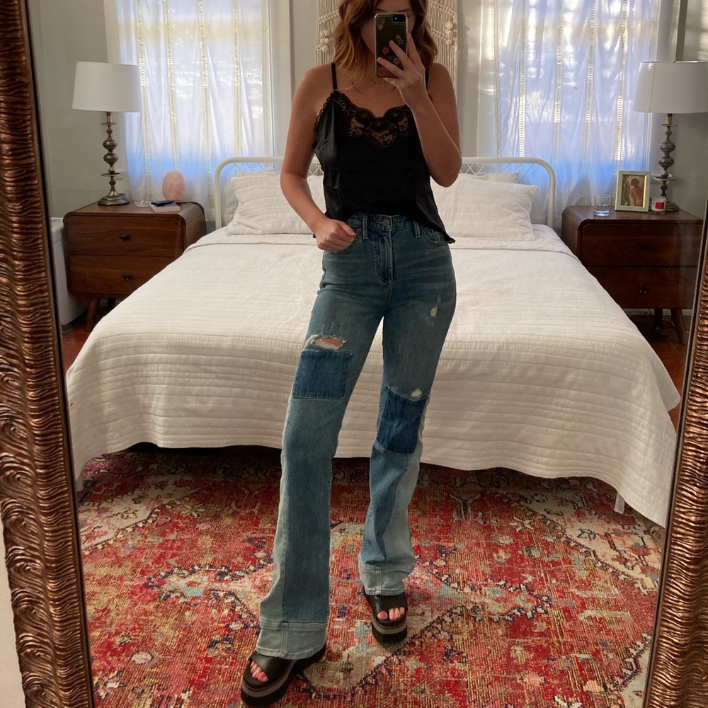 DEAR JOHN HIGH RISE FLARE PATCH JEAN